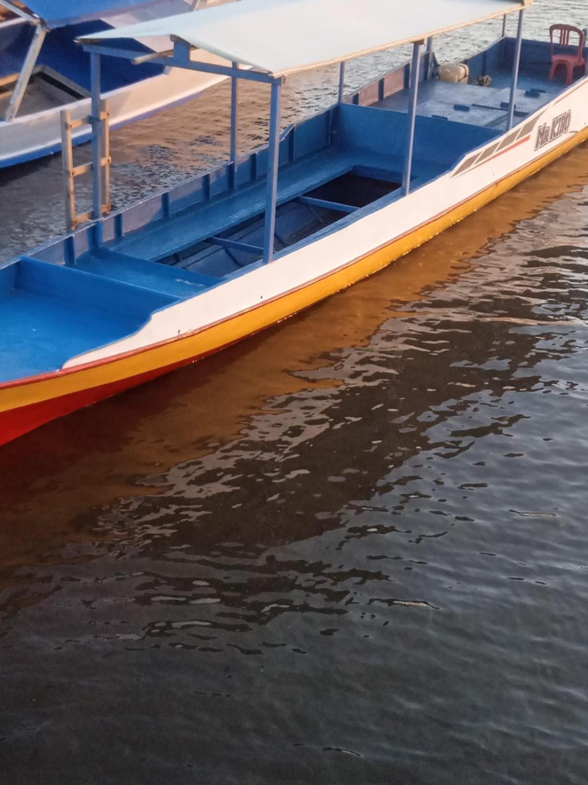 Riung Tiga Empat Tujuh Guesthouse Dış mekan fotoğraf